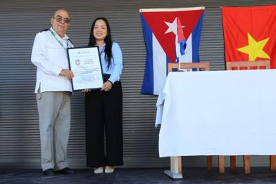 Aduana de Cuba entrega certificación de Operador Económico Autorizado a Thai Binh