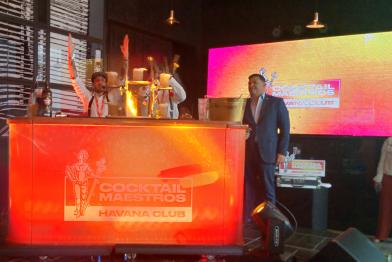 Alejandro Fleites Socarrás y Mario Luis Acosta Batista, ganadores de la final Cuba del Havana Club Cocktail Maestros.