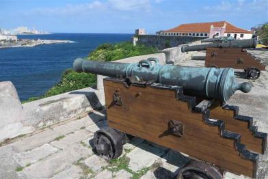 La Fortaleza de La Cabaña, emblema turístico en La Habana