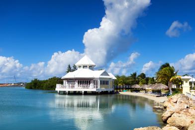 Cuba garantiza continuidad hotelera y turística
